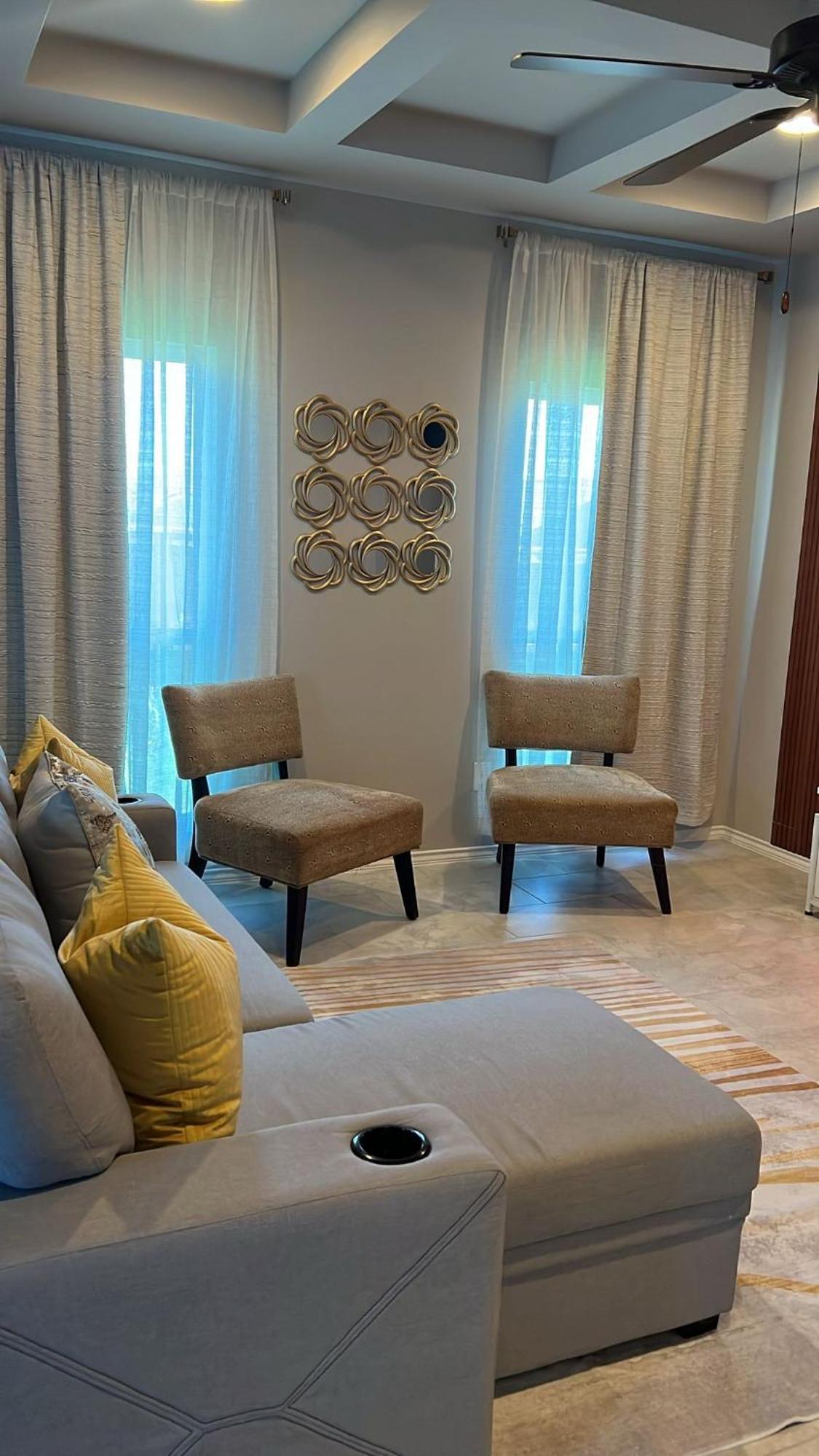 Gorgeous, Brand New 3 Bedrooms Home- Built 2024, Near Seaworld & Lackland Afb * San Antonio