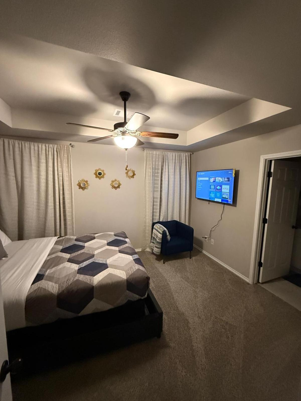 Gorgeous, Brand New 3 Bedrooms Home- Built 2024, Near Seaworld & Lackland Afb *