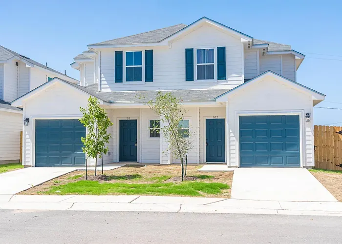 Gorgeous, Brand New 3 Bedrooms Home- Built 2024, Near Seaworld & Lackland Afb