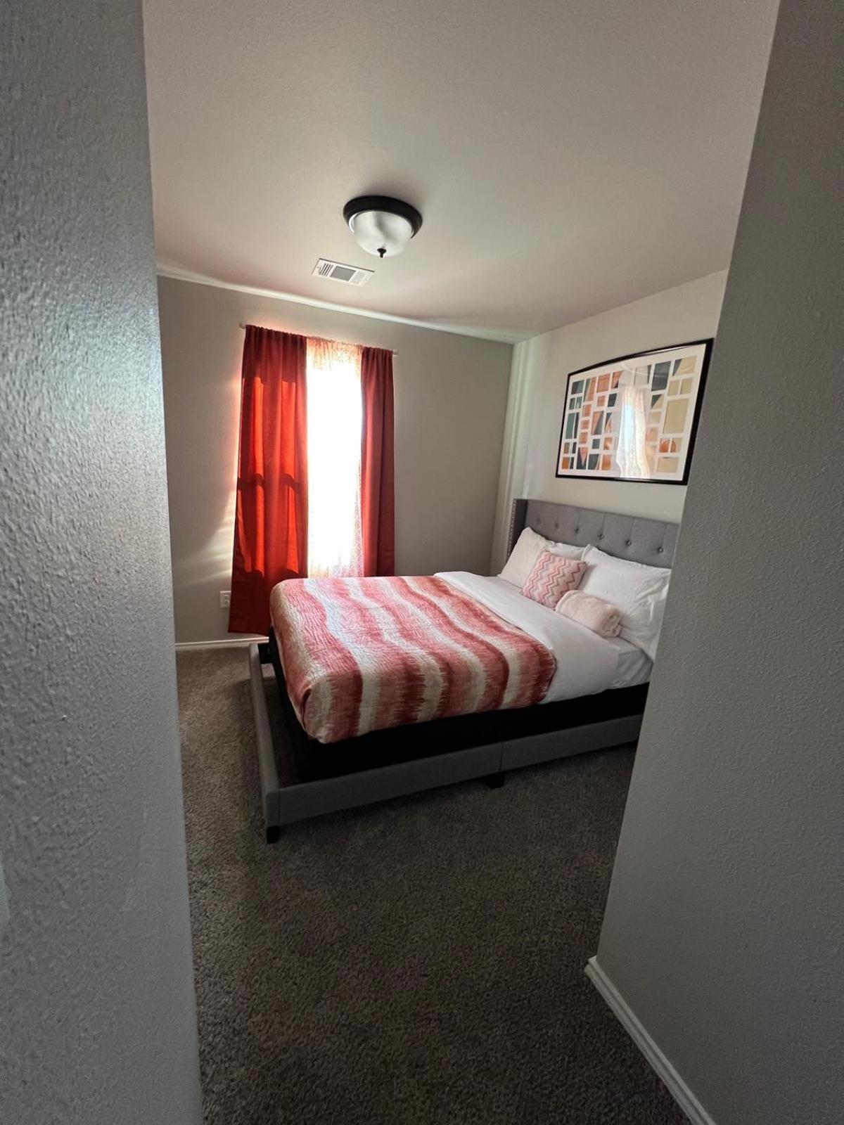 Gorgeous, Brand New 3 Bedrooms Home- Built 2024, Near Seaworld & Lackland Afb * San Antonio